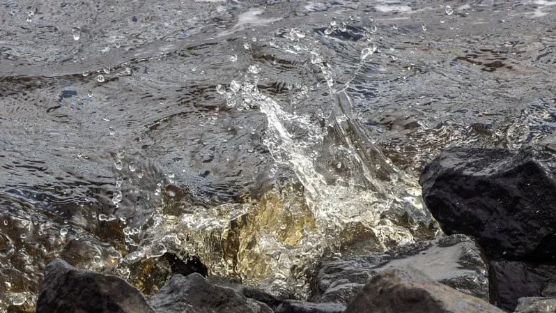 Погодные условия осложняют поиск трех пропавших людей в акватории Обской губы