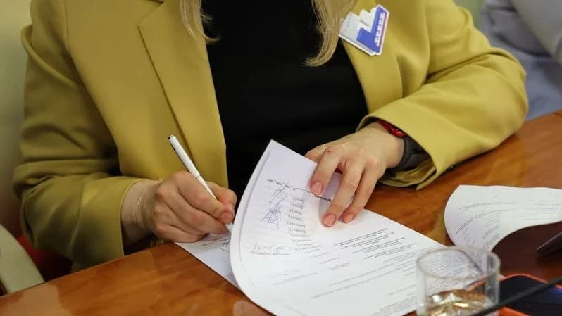 Члены избиркома Надымского района прошли обучение по работе с бюллетенями