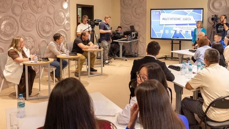 Проекты для региона: в Надыме губернатор встретился с командой «Ямал‑100»