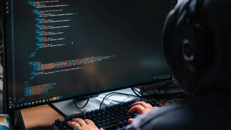 Проект «Выход31» помогает избежать беды