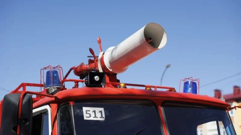 От сирен до аплодисментов: в Надыме чествовали старшего инструктора по вождению